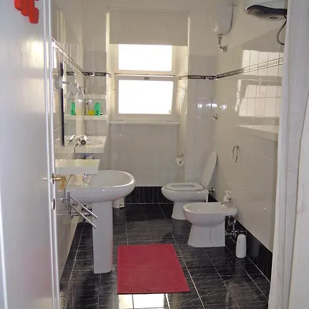 Nocleg ze śniadaniem H501